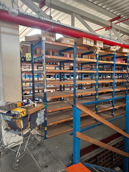 Krata WEMA z rozbiórki regałów magazynowych  Oczka 35x10 wysokość 40mm