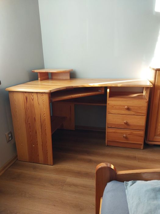 Biurko narożne sosnowe