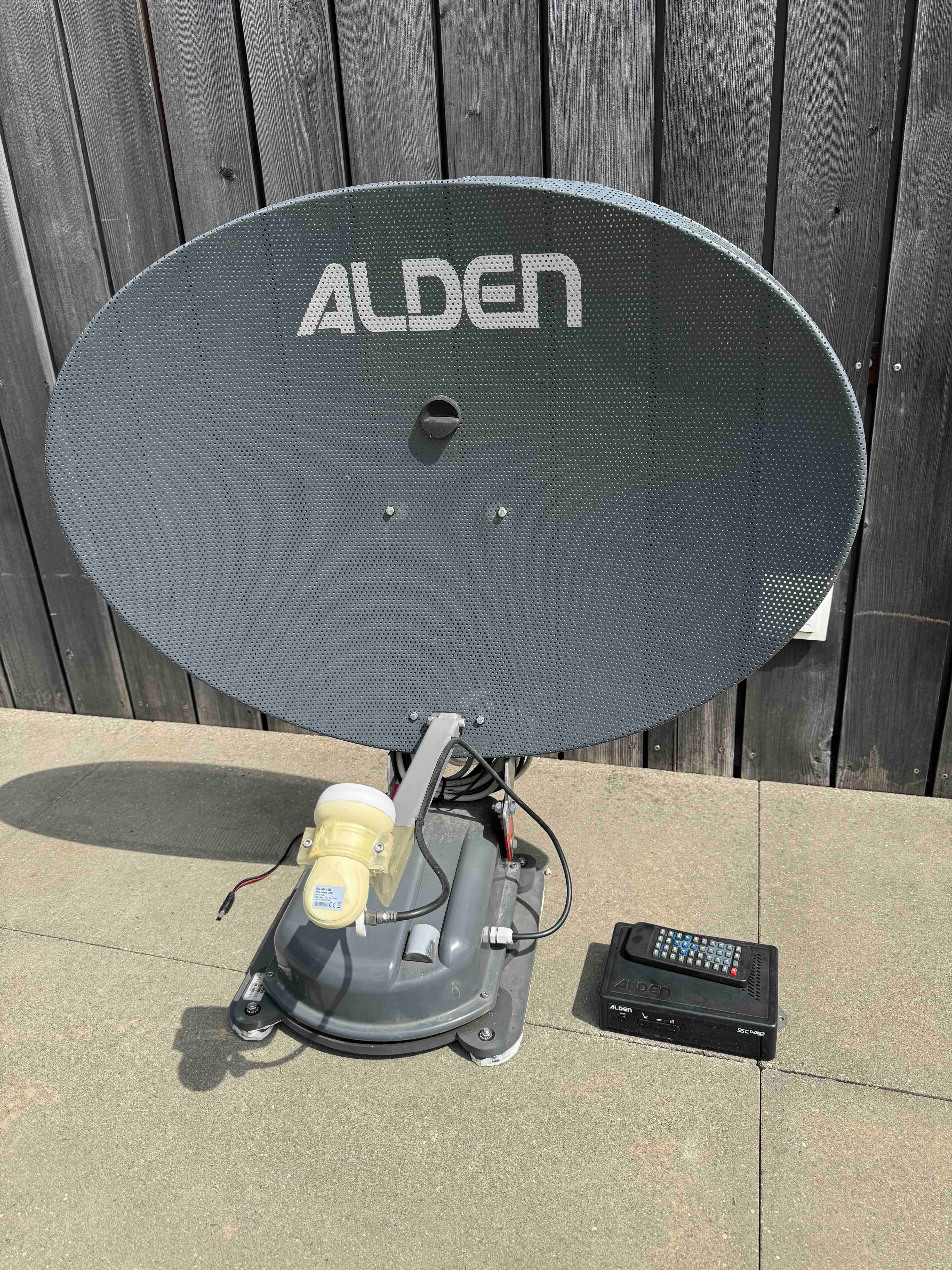 Antena SAT automatyczna Alden 80 SSC HD A do kampera