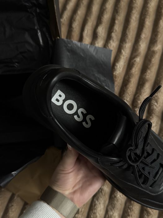 Нові, шкіряні чоловічі кросівки Boss! Можна на подарунок
