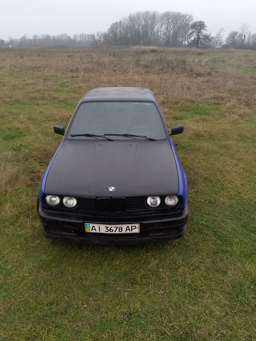 BMW e30 1,8 benz