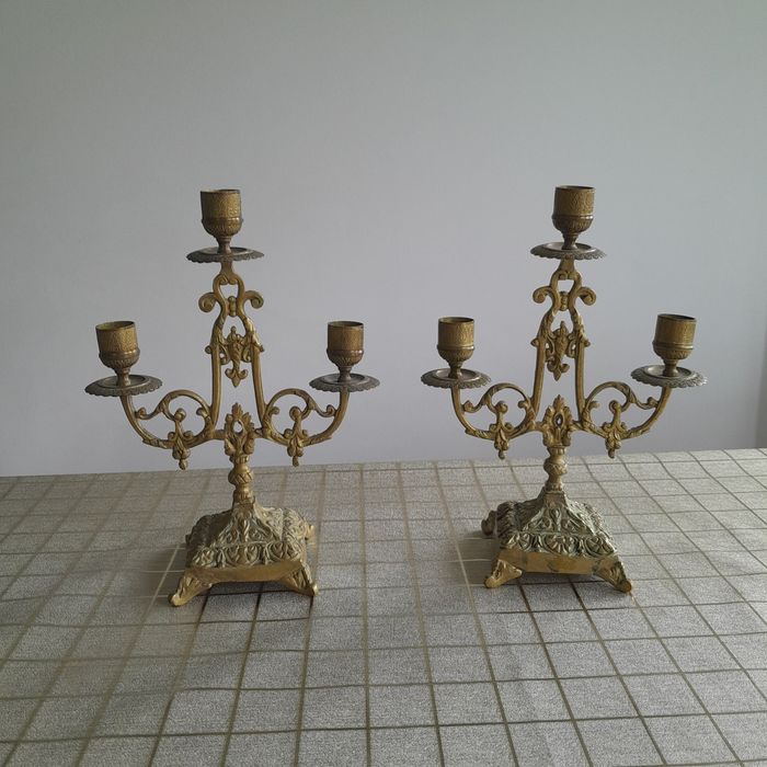 Masieżne świeczniki z Francji