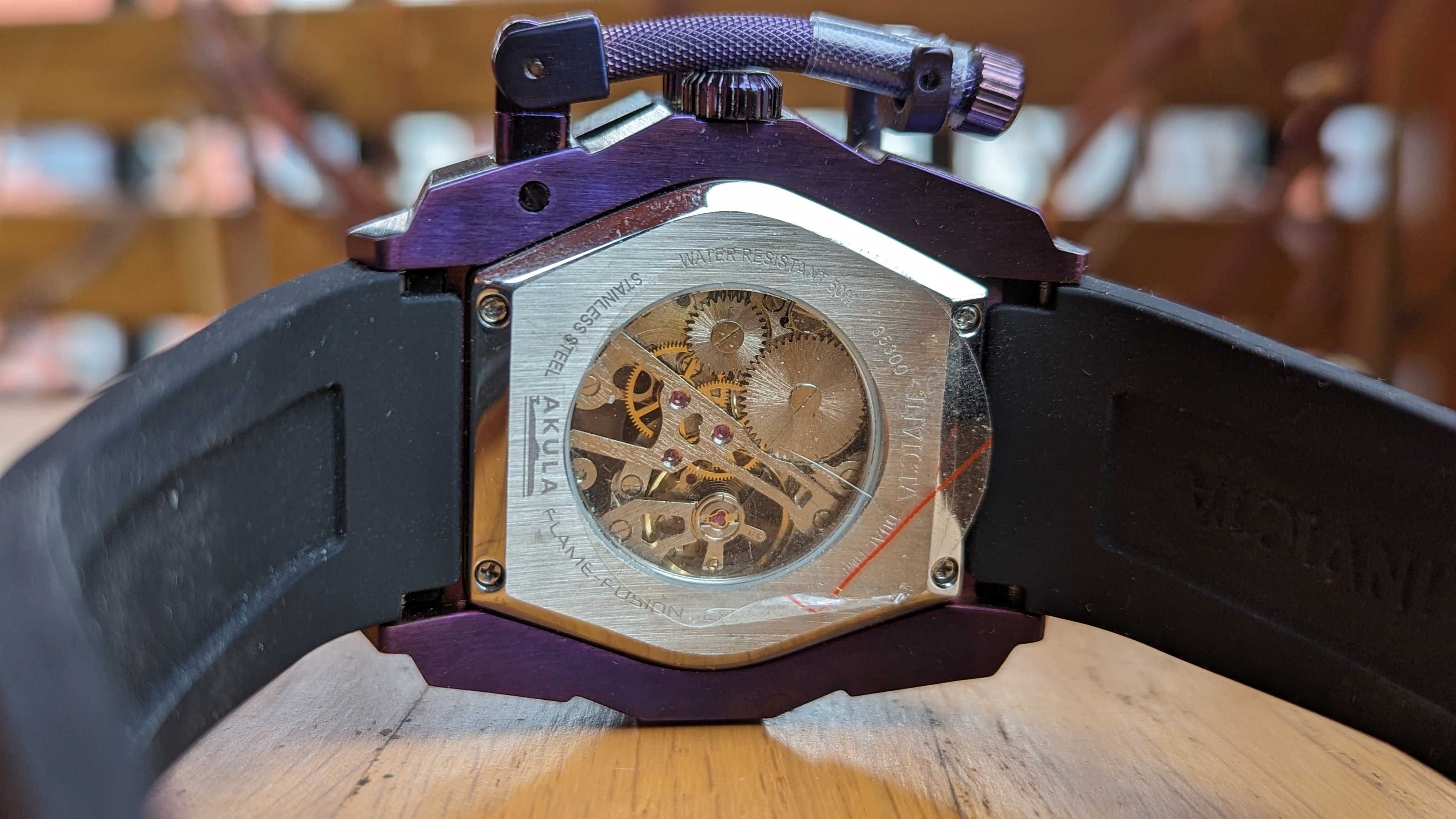 Nowy Zegarek automatyczny - kwarcowy Skeleton Invicta Akula 35300