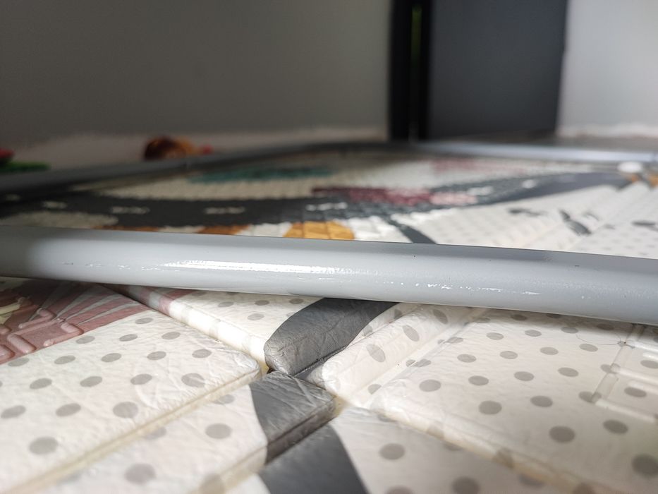 Leżaczek/Bujaczek elektryczny Momi Bess Jasnoszary z pilotem