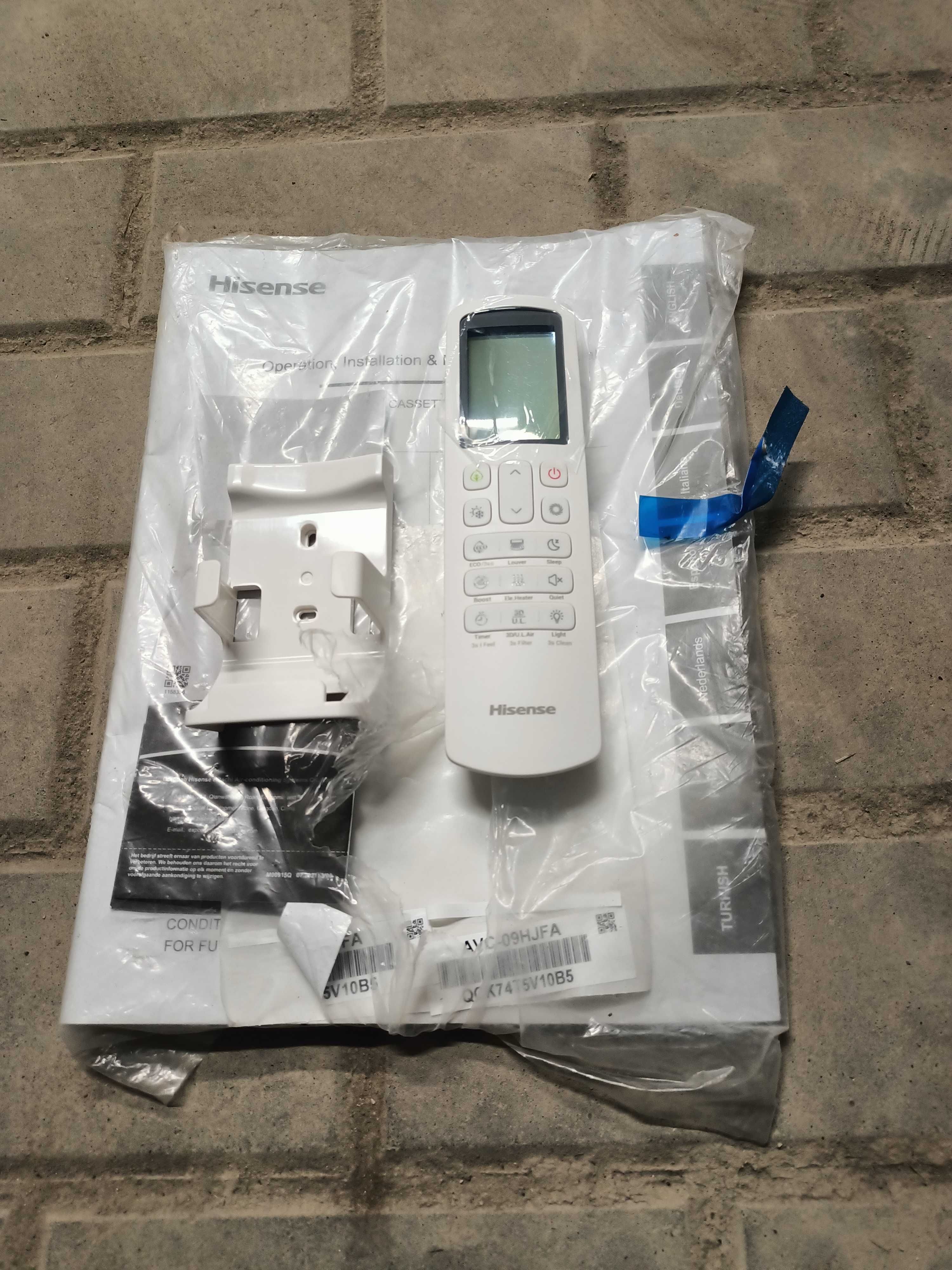 STEROWNIK HISENSE HYXE-J01H1 NOWY.Cena 300zł za sztukę.