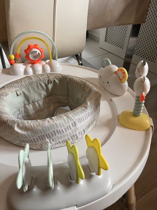 Skip Hop interaktywny stolik 3w1