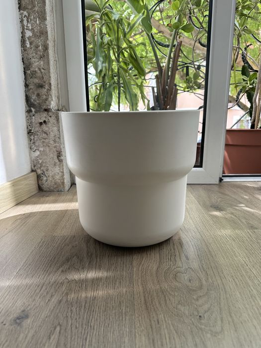 Vaso grande branco do IKEA