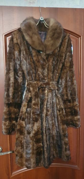 Норковая шуба  .