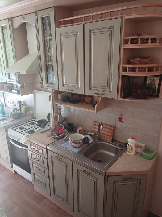 Продам кухня мебель