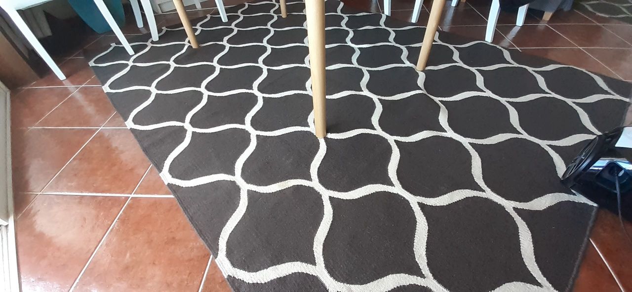 Tapetes Ikea castanhos (x2) Cada 25€