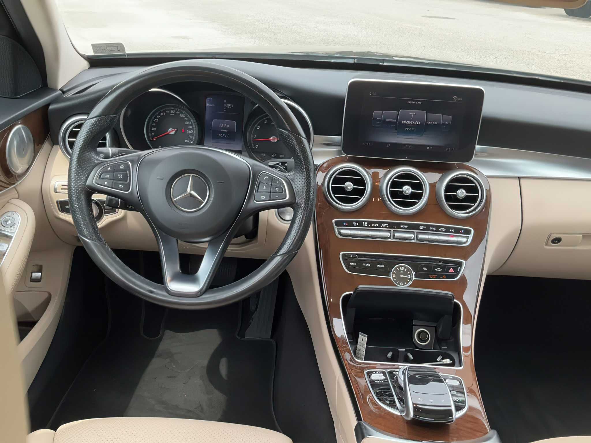 Mercedes-Benz C 2015