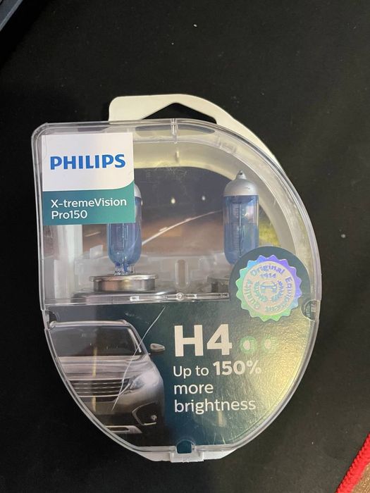 Автомобільна лампочка Philips X-tremeVision Pro150 H4 + 150% 12342XVPS