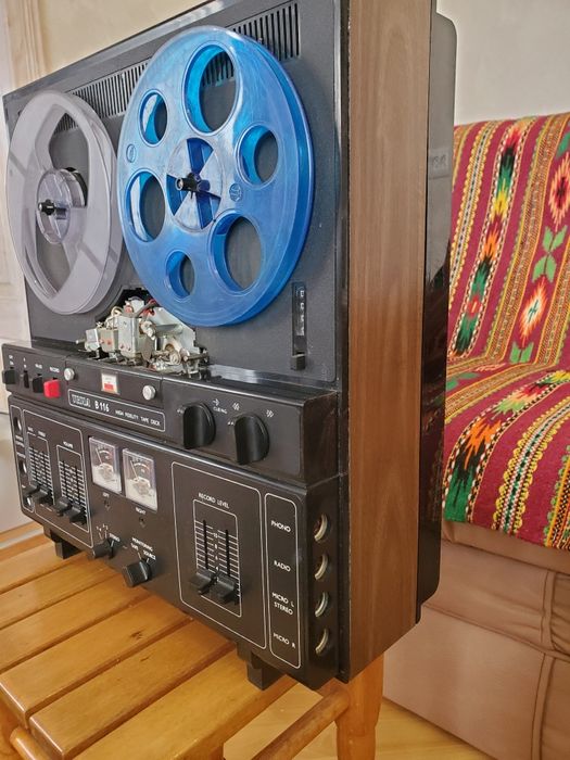 Магнітофон TESLA  B 116