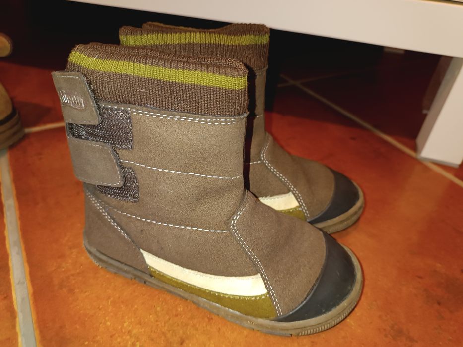 Varios calçados número 27,28,29