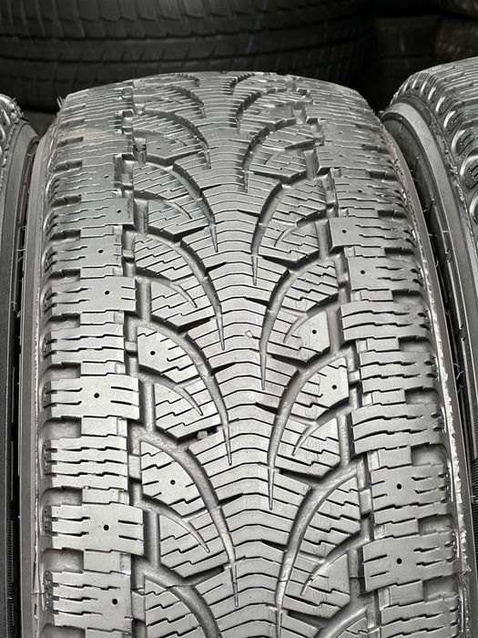 Шины зимние 215/65/R16c Pirelli Chrono