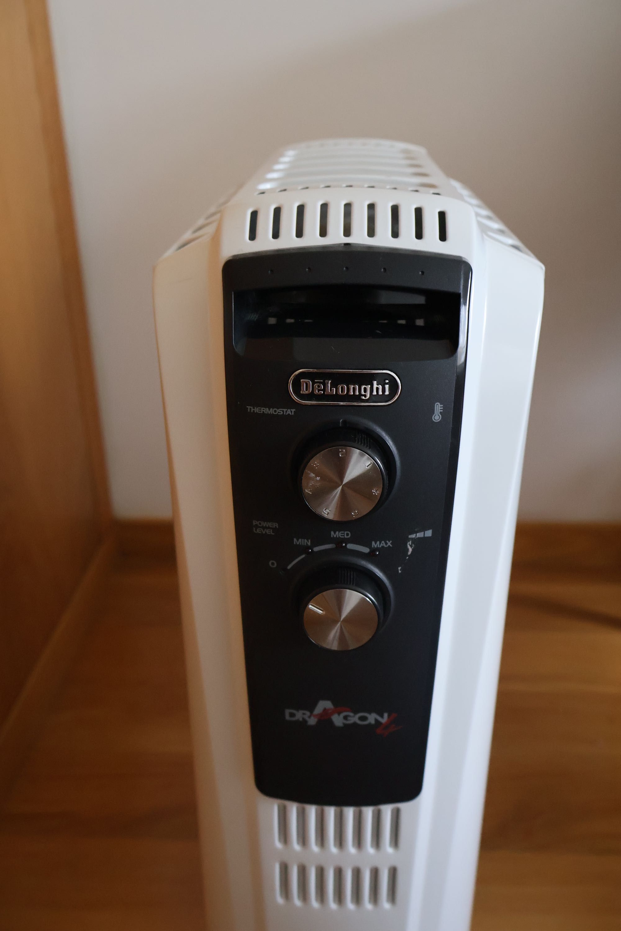 Aquecedor a óleo DELONGHI DRAGON 4 2000W