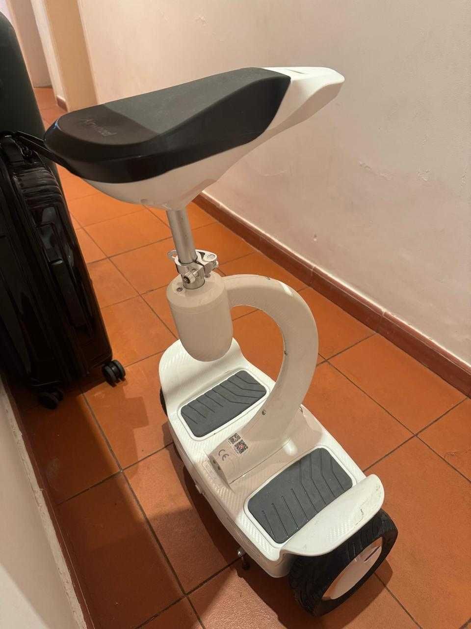 Diciclo Airwheel s8 mini - branco - estado NOVO!