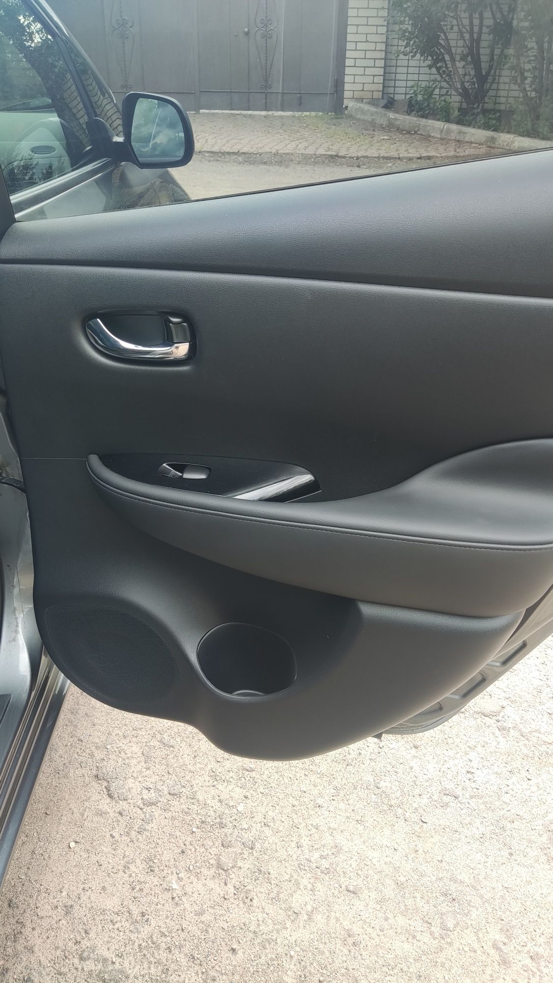Продам Nissan leaf Tekna