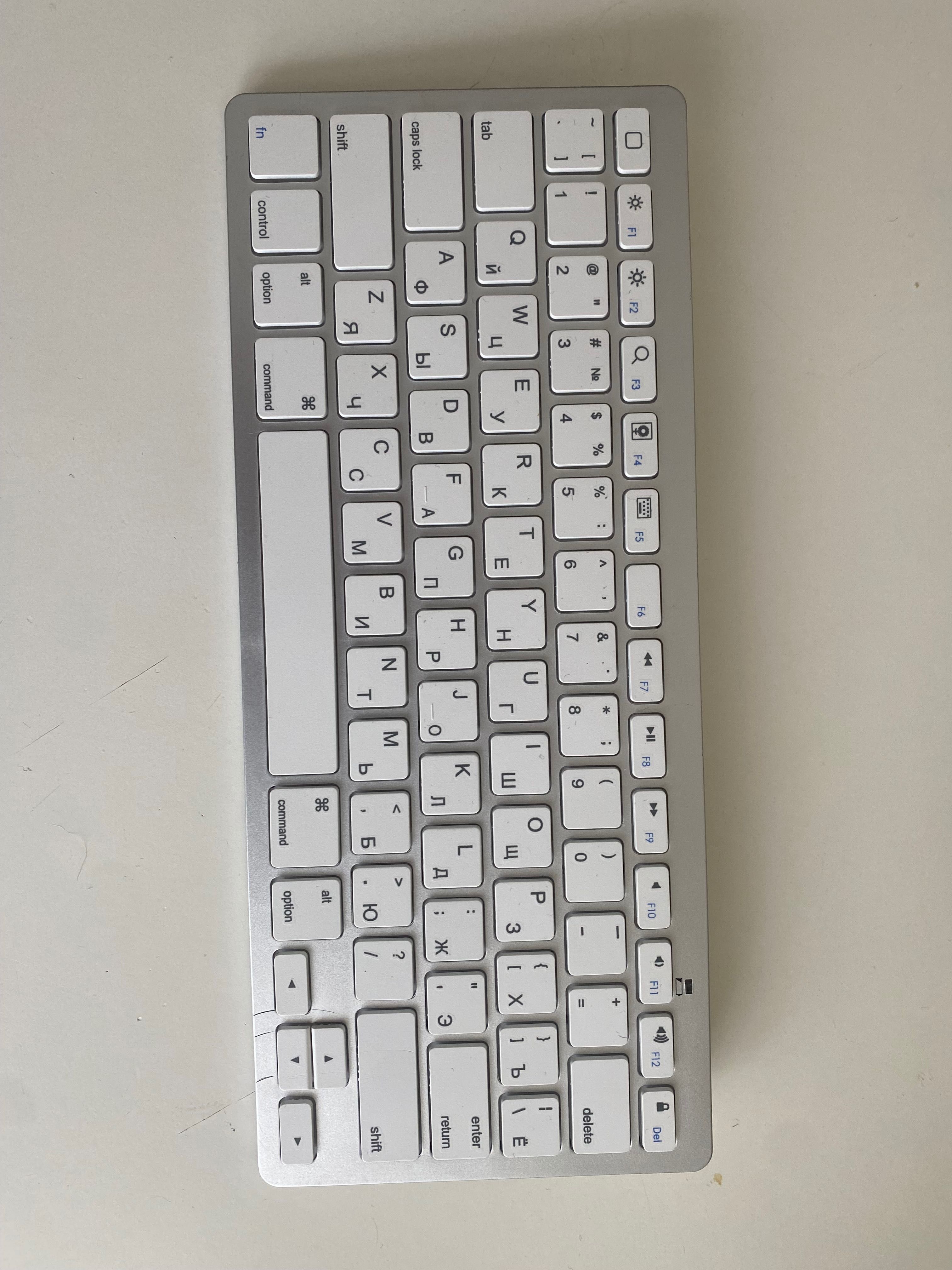Блютуз клавіатура модель: BK3001BA