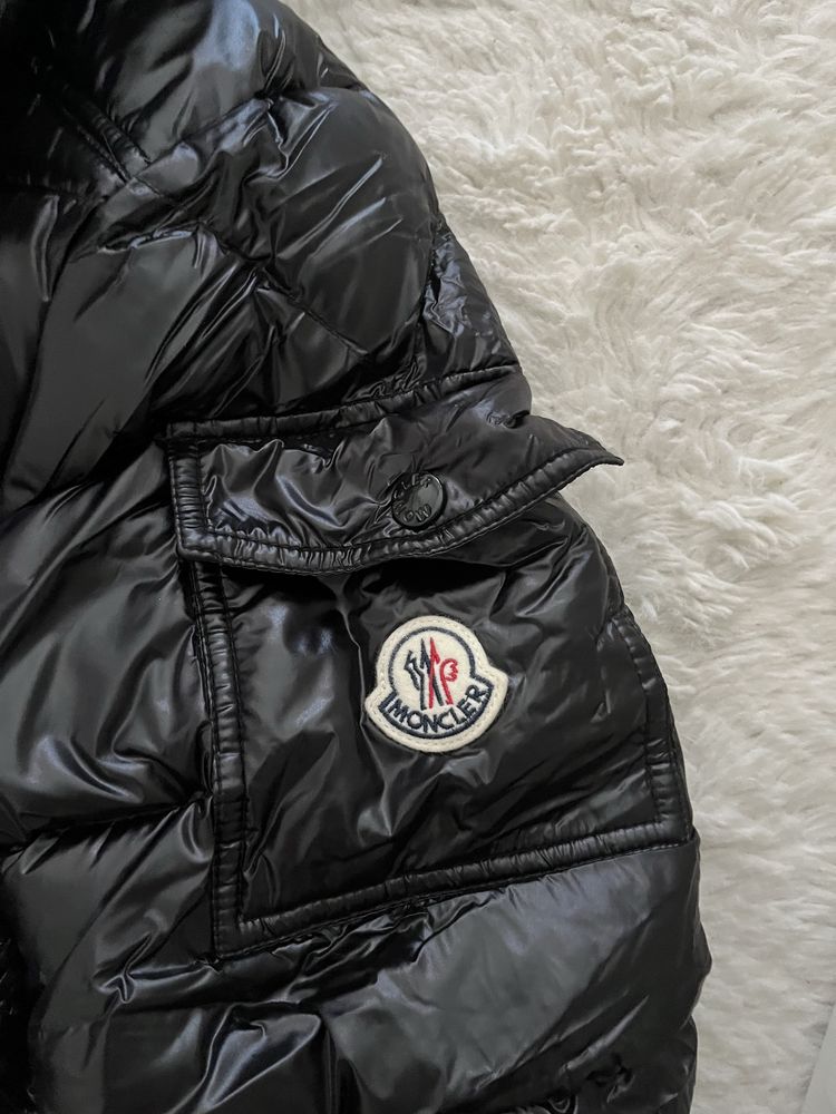 moncler maya jacket black