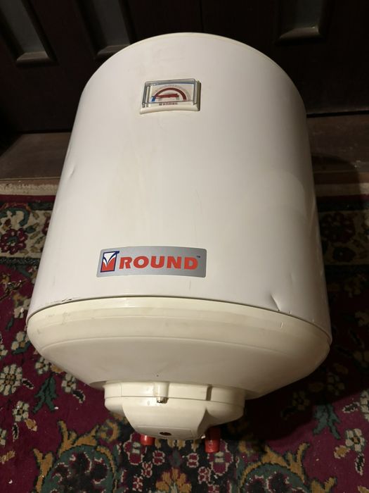 Бойлер ROUND 50 литров .