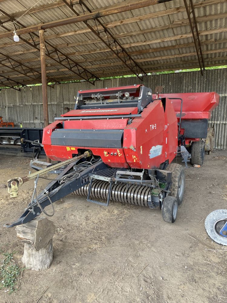 Рулонний прес-підбирач Pöttinger Rollprofi 3120
