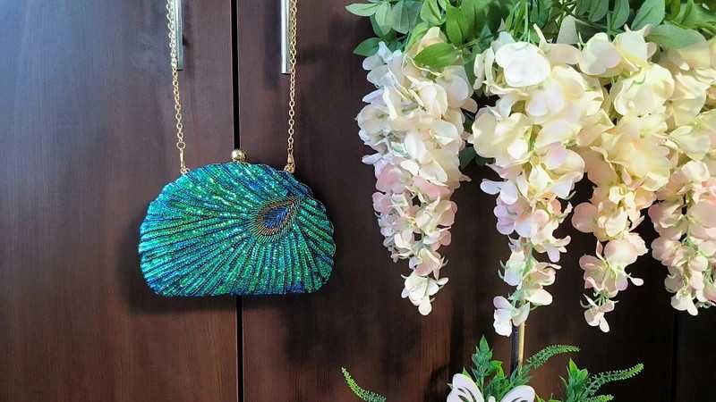 Piękna torebka cekiny kopertówka