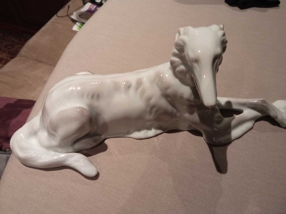 Porcelanowy pies CHART lata 70 te WAŁBRZYCH