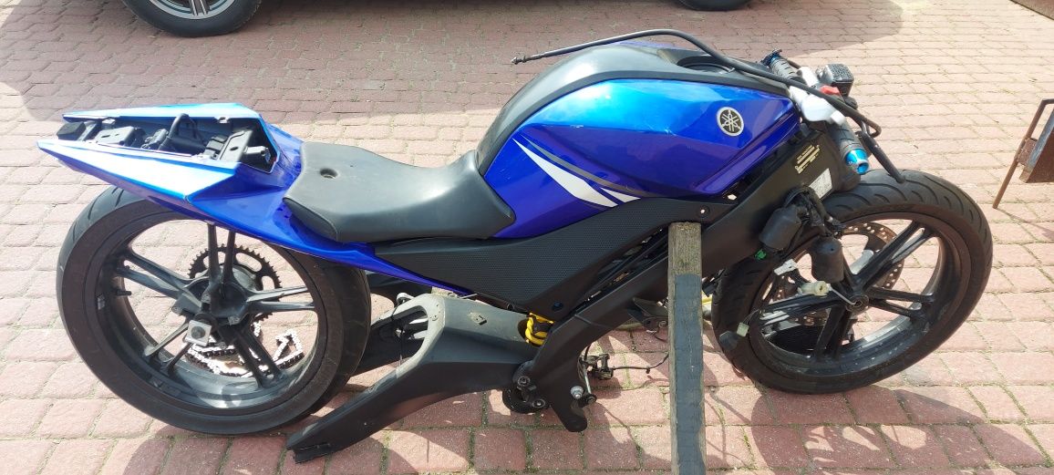Koło przednie yamaha yzf r125  2008r