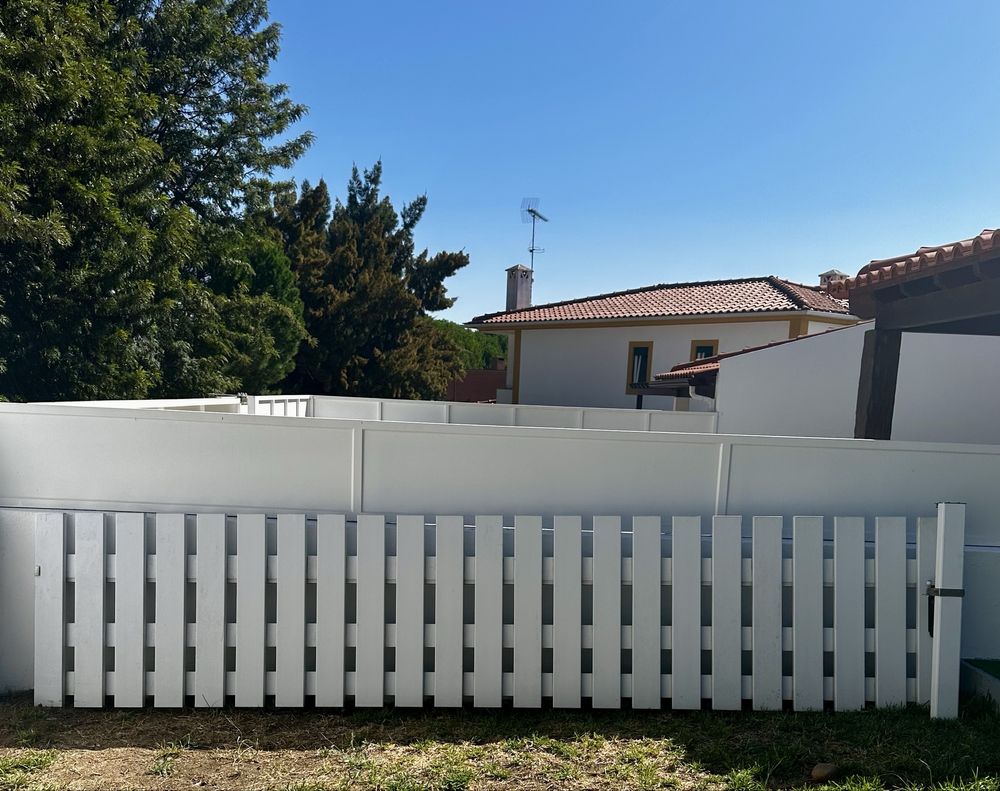 Portão PVC (reforçado com ferro) – 385 largura x83cm altura