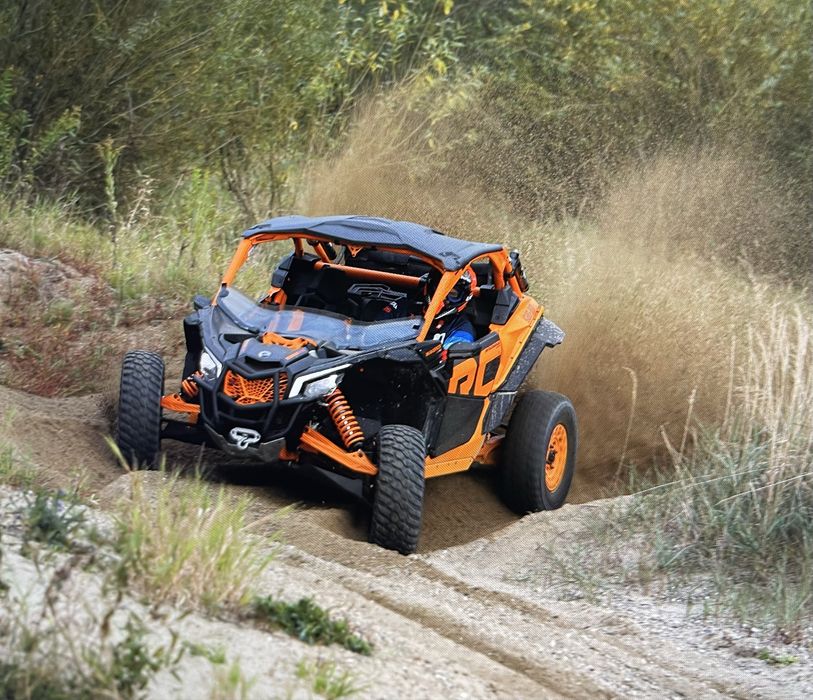Wynajem Can-Am Maverick X3 Turbo RR 200 KM i quadów CFMOTO – Off-Road