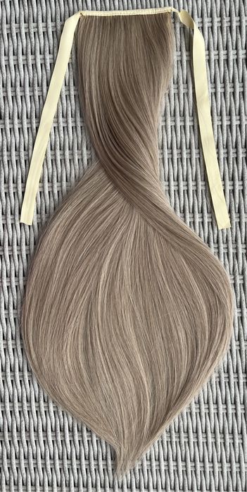 Premium Ultra włosy doczepiane, ciemny naturalny blond, kucyk