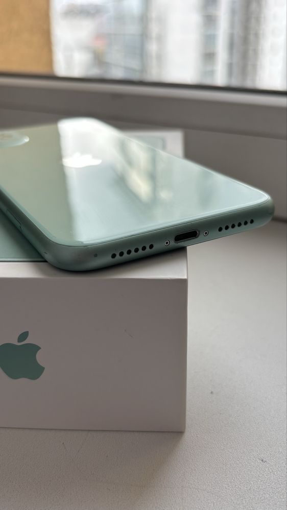 Iphone 11 128gb гарний стан