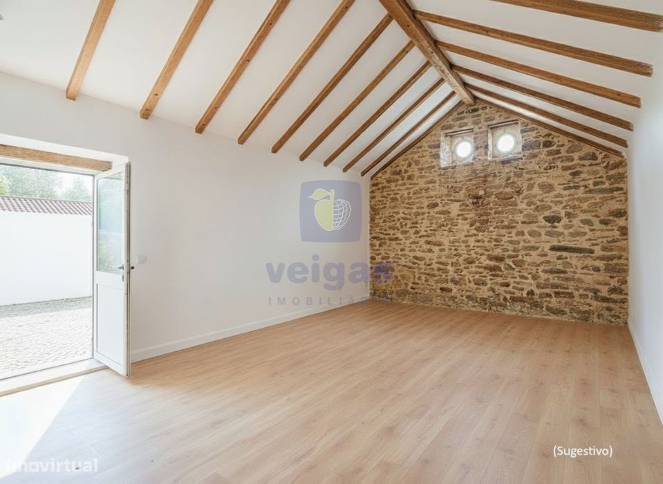 Moradia térrea para recuperar em Cela, Alcobaça.