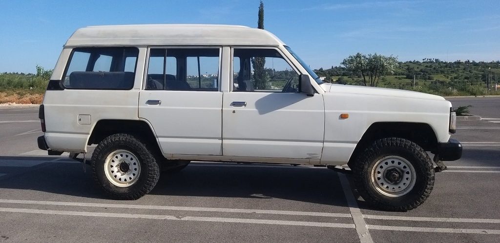 Nissan patrol longo 9 lugares