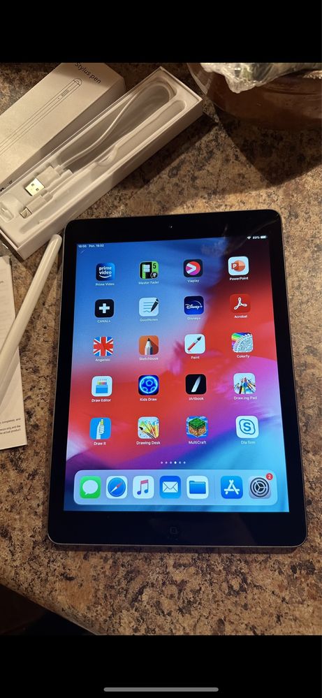 Tablet iPad Apple Retina 10” + NOWY RYSIK + nowe etui - cały zestaw