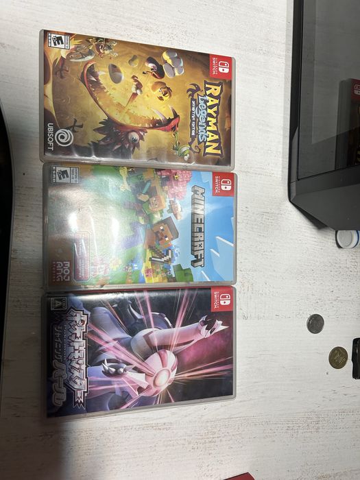 Nintendo Switch OLED + 3 игры и чехол