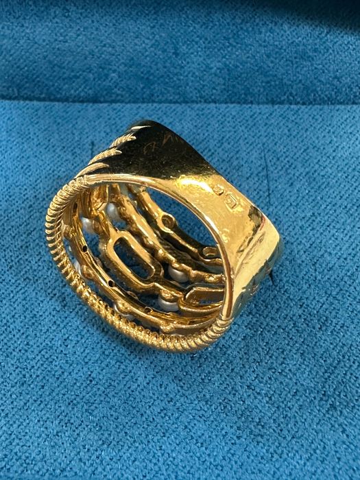Anel de prata com banho de ouro - pérolas e zirconias
