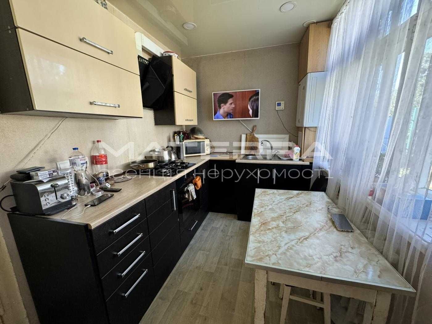 Продаж частини будинку 56 м.кв. дві кімнати центр Нова Боярка