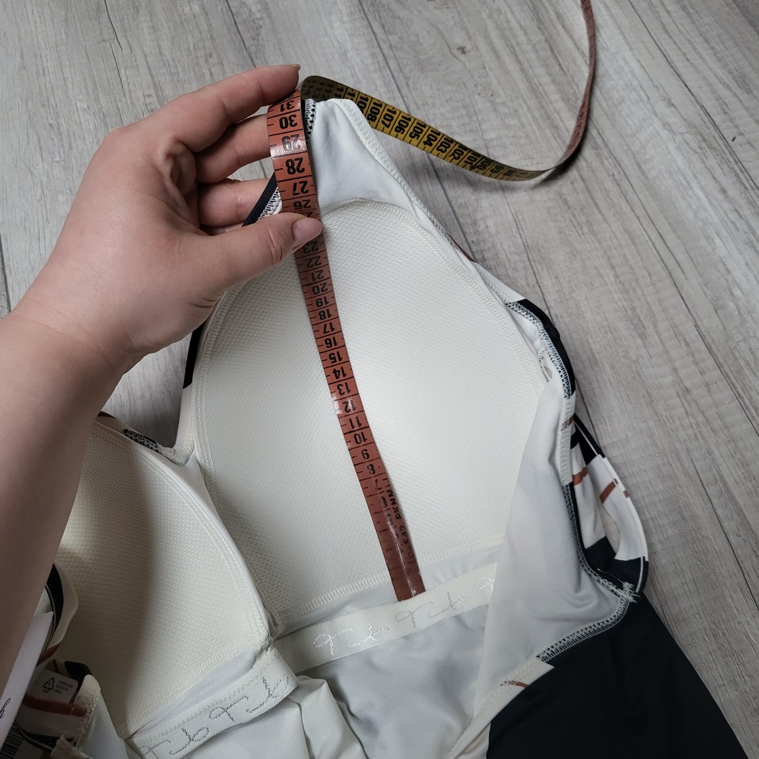 Strój kąpielowy jednoczęściowy Triumph 46E summer Allure krem czarny