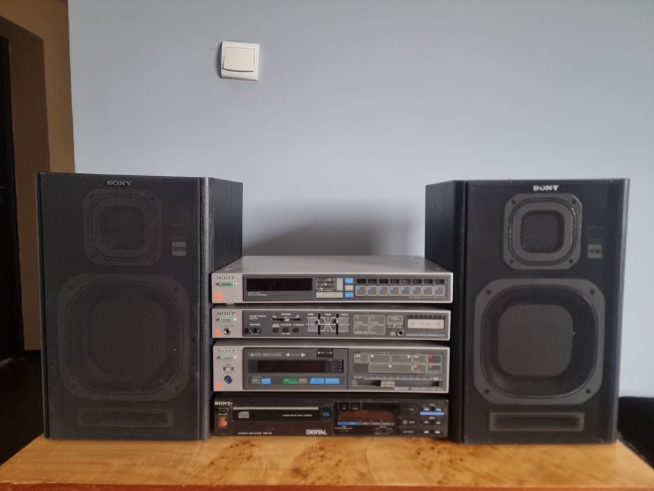 Wieża sony plus kolumny