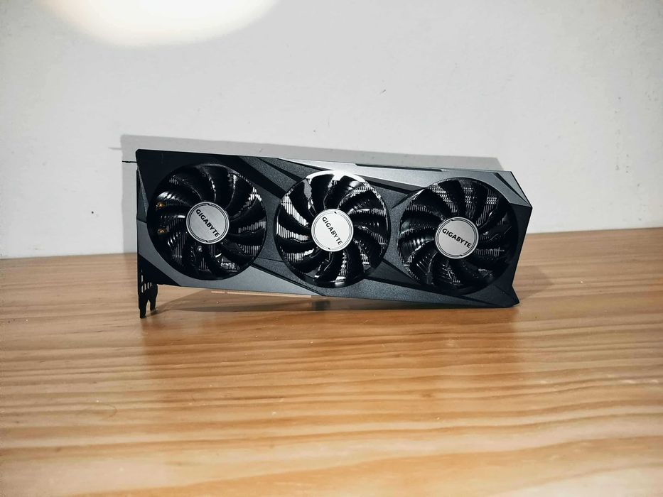 Gráfica RTX 3070 Gigabyte