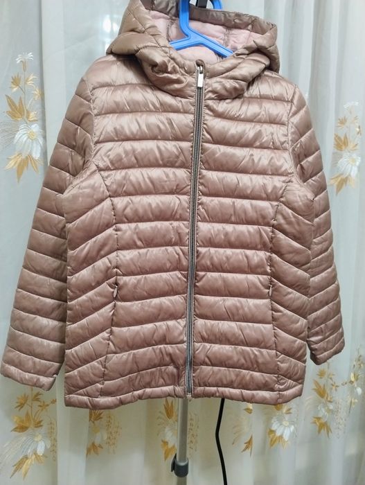 Куртка, вітровка для дівчинки