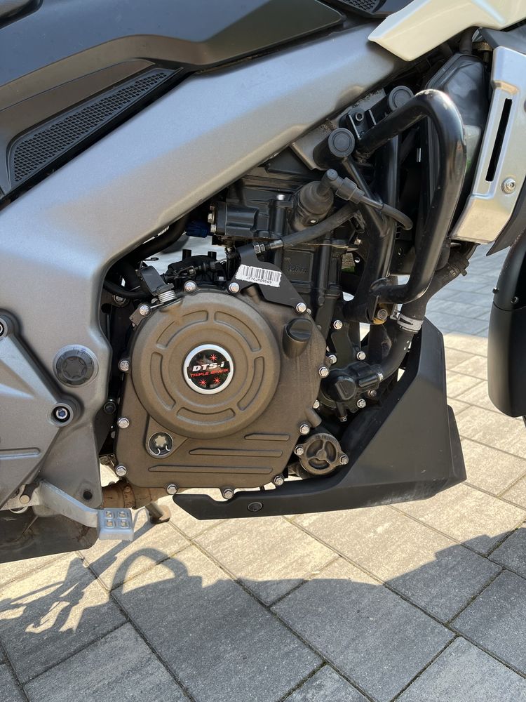 Bajaj Dominar 400