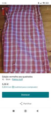 Calção vermelho aos quadrados