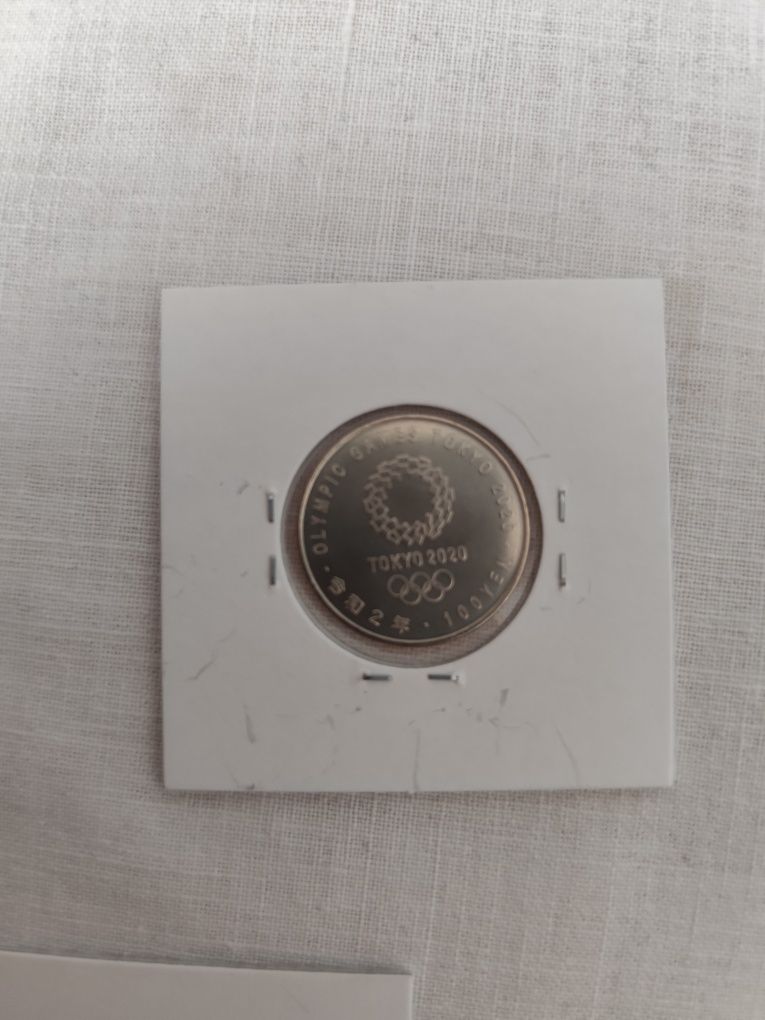 Moedas comemorativas do Japão