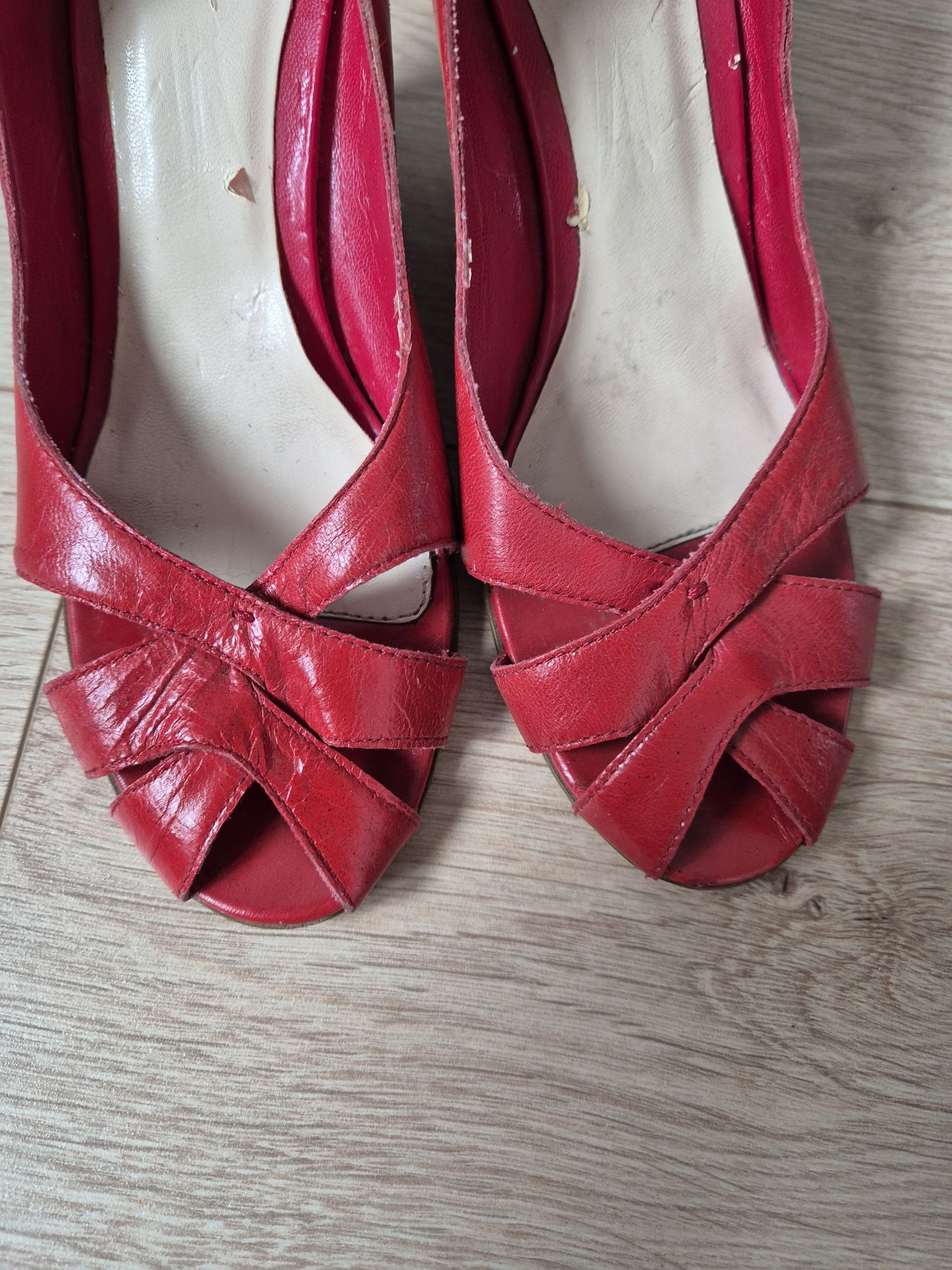 Bakers buty na koturnie czerwone z odkrytymi palcami 39/40 używane