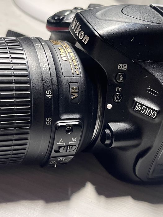 фотоапарат Nikon D5100, зарядка + сумка