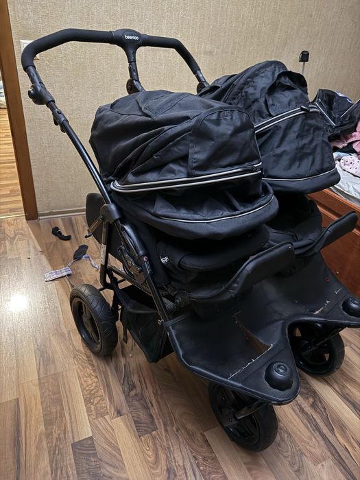 Продам коляску для двойни шведского бренда Beemoo