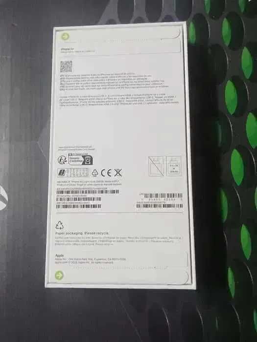 iphone 17 air 256GB light gold selado